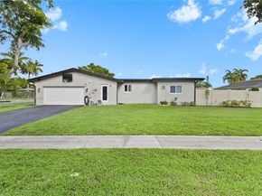 6150 SW 7th St, Plantation FL 33317