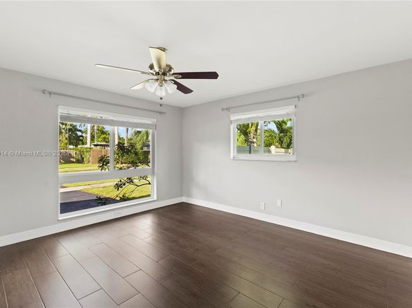 6150 SW 7th St, Plantation FL 33317