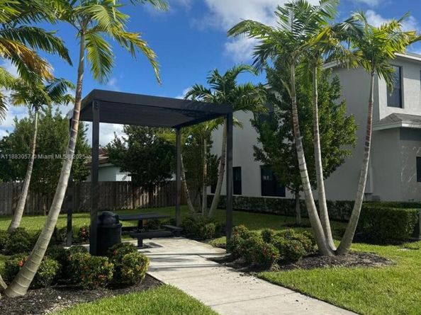 401 NE 1st Dr, Florida City FL 33034