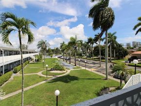 600 Layne 216, Hallandale Beach FL 33009