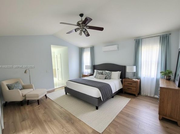 824 Stanton Dr, Weston FL 33326