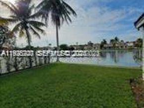 824 Stanton Dr, Weston FL 33326