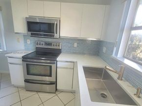 824 Stanton Dr, Weston FL 33326