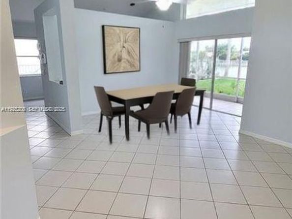 824 Stanton Dr, Weston FL 33326