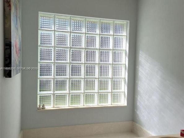 824 Stanton Dr, Weston FL 33326