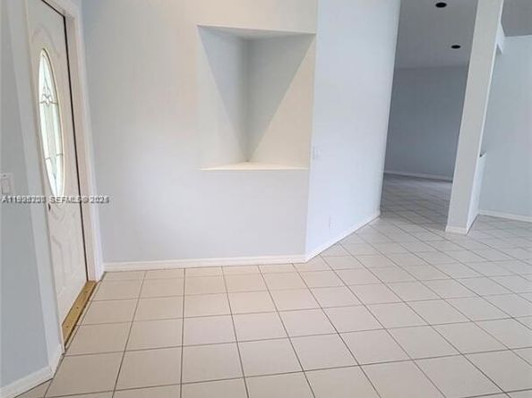 824 Stanton Dr, Weston FL 33326