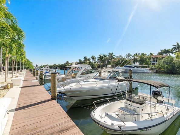 90 Edgewater Dr PH23, Coral Gables FL 33133