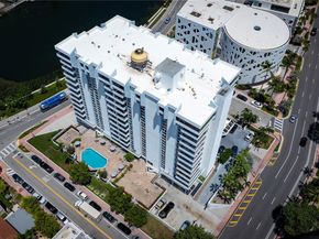 3200 Collins Ave 128, Miami Beach FL 33140