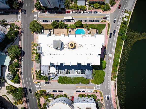 3200 Collins Ave 128, Miami Beach FL 33140