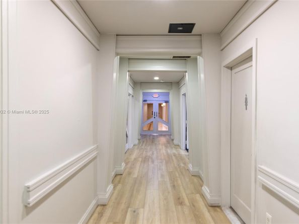 3200 Collins Ave 128, Miami Beach FL 33140