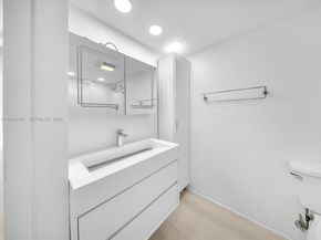 301 174th St 1818, Sunny Isles Beach FL 33160