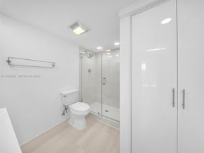 301 174th St 1818, Sunny Isles Beach FL 33160