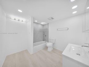 301 174th St 1818, Sunny Isles Beach FL 33160