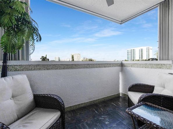 3210 SE 10th St 4D, Pompano Beach FL 33062