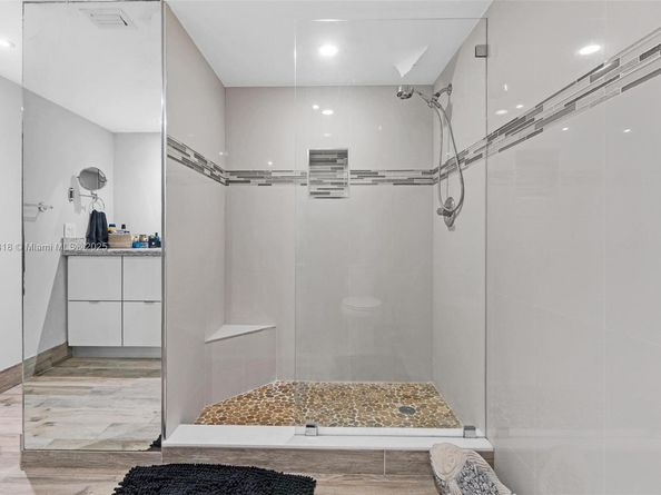 3210 SE 10th St 4D, Pompano Beach FL 33062