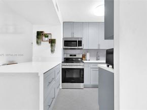 20761 NE 4th Pl 205, Miami FL 33179