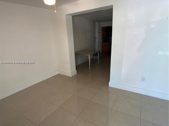 1064 NW 103rd St, Miami FL 33150