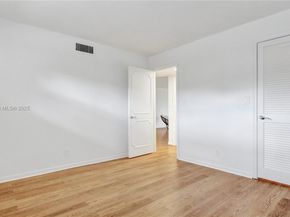 681 S Hollybrook Dr 203, Pembroke Pines FL 33025