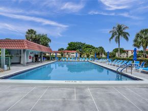 681 S Hollybrook Dr 203, Pembroke Pines FL 33025