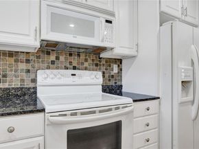 681 S Hollybrook Dr 203, Pembroke Pines FL 33025
