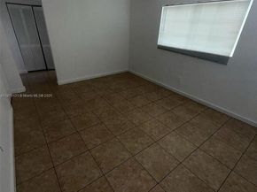 13700 NE 6th Ave 213, North Miami FL 33161