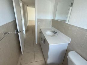 13700 NE 6th Ave 213, North Miami FL 33161