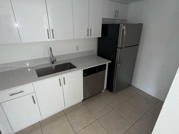 13700 NE 6th Ave 213, North Miami FL 33161
