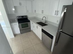 13700 NE 6th Ave 213, North Miami FL 33161