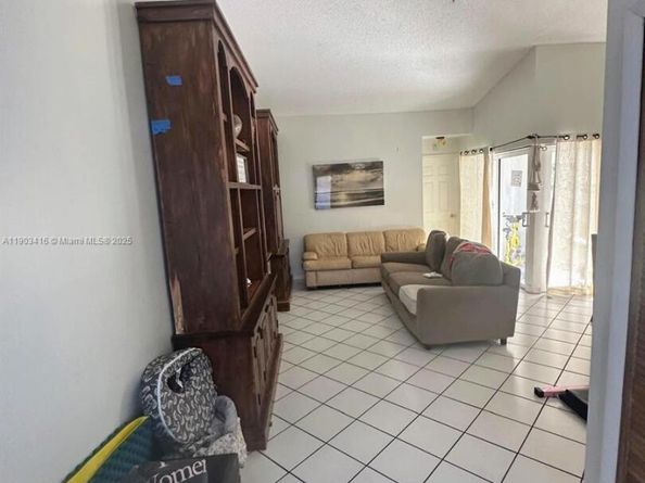 10331 SW 135th Ct, Miami FL 33186