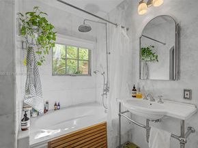 3233 Crystal Ct, Miami FL 33133