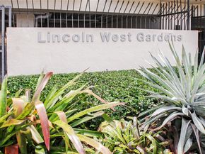 1250 Lincoln Rd 404, Miami Beach FL 33139