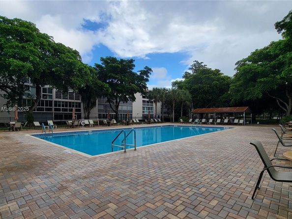 2003 Granada Dr E4, Coconut Creek FL 33066