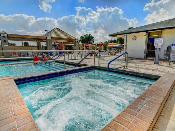 2003 Granada Dr E4, Coconut Creek FL 33066
