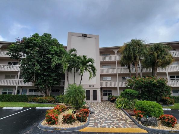 2003 Granada Dr E4, Coconut Creek FL 33066