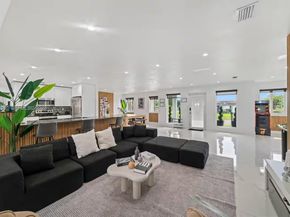 700 NW 9th Ct, Hallandale Beach FL 33009