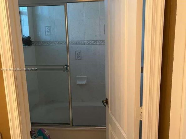 3983 NE 12th Dr, Homestead FL 33033