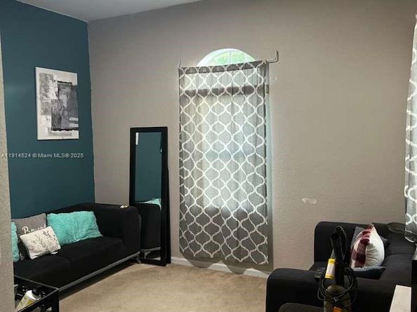 3983 NE 12th Dr, Homestead FL 33033