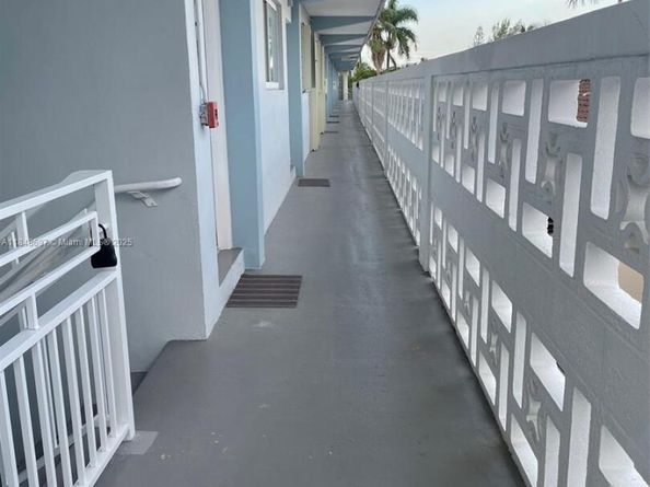 Undisclosed Address #A11848697, Miami Beach FL 33141