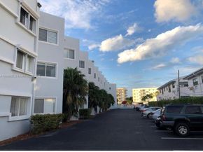 Undisclosed Address #A11848697, Miami Beach FL 33141