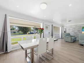 861 N Bel Air Dr, Plantation FL 33317