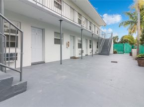 1245 NW 60th St, Miami FL 33142