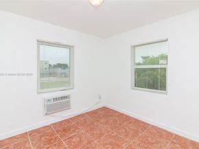 1245 NW 60th St, Miami FL 33142