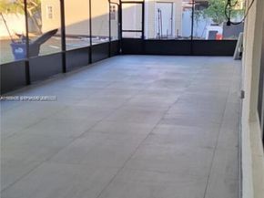 5861 NW 201st Ln, Hialeah FL 33015