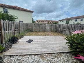3757 SE 2nd St 3757, Homestead FL 33033