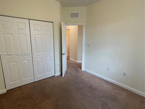 3757 SE 2nd St 3757, Homestead FL 33033
