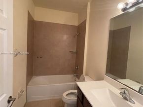 3757 SE 2nd St 3757, Homestead FL 33033