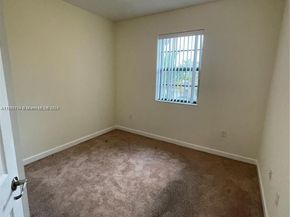 3757 SE 2nd St 3757, Homestead FL 33033