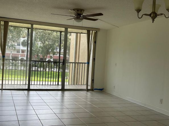 3651 Environ Blvd 256, Lauderhill FL 33319