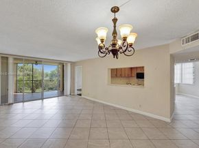 9520 Seagrape Dr 306, Davie FL 33324
