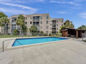 9520 Seagrape Dr 306, Davie FL 33324